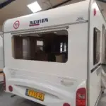 Reparation af bagende på Adria campingvogn
